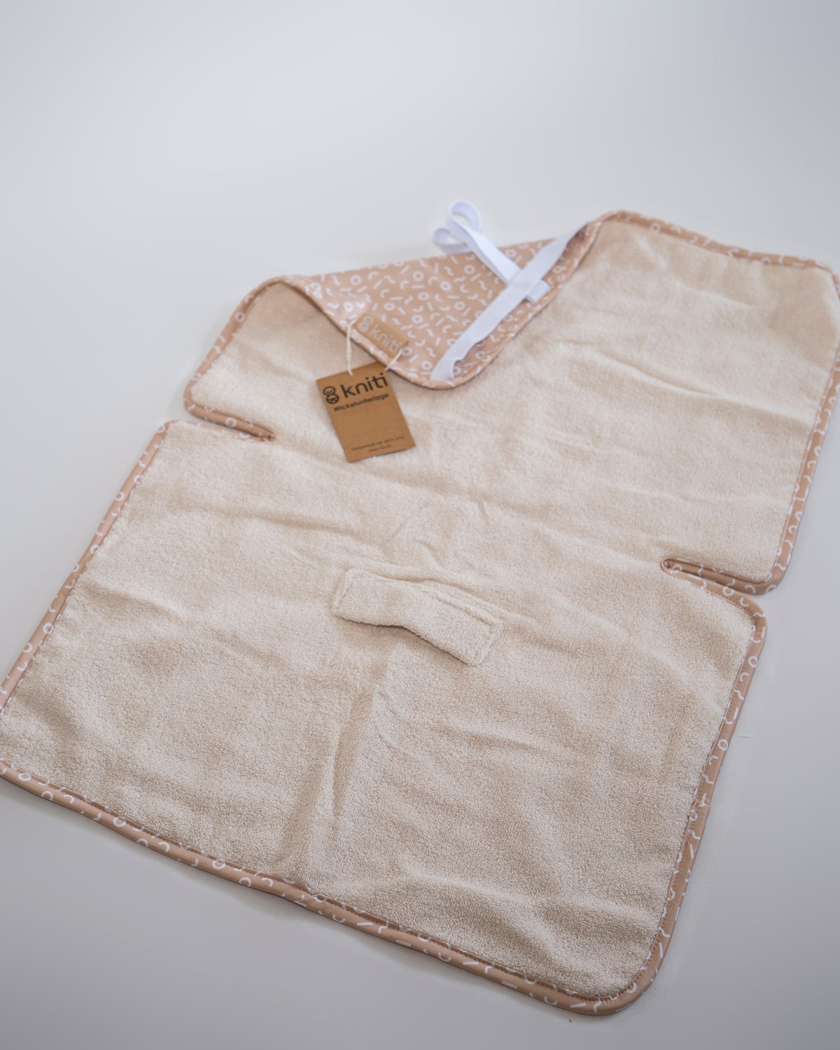 kniti Wickelunterlage – wasserdicht für zu Hause & unterwegs